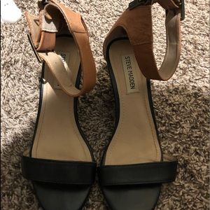 Steven madden small wedge sandals